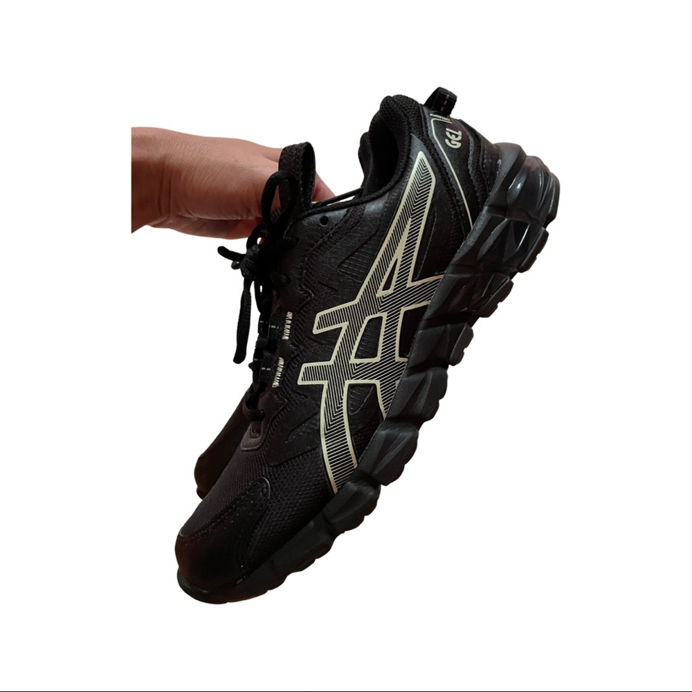 Brand new ASICS gel sneakers